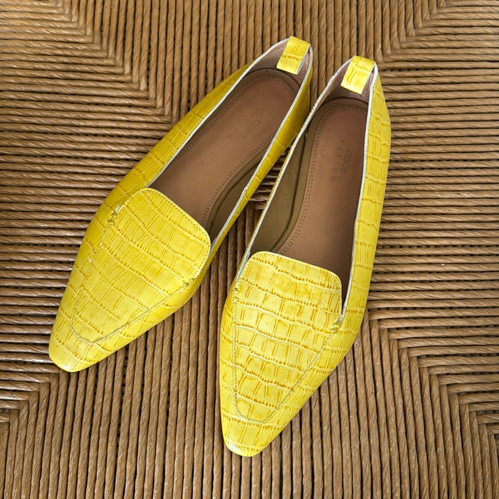 ASOS || Miley Croc Embossed Loafers size 9